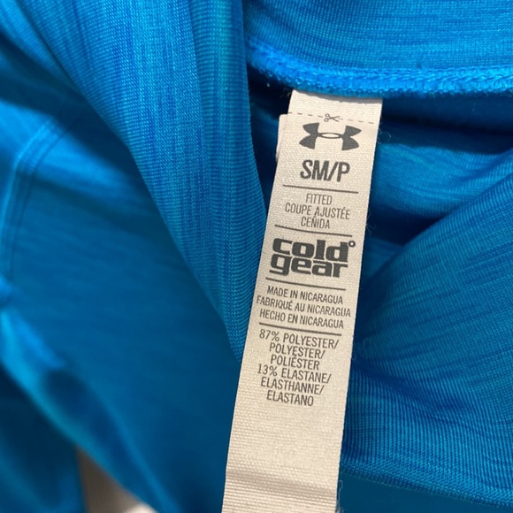 Under Armour Women’s Cold Gear Long Sleeve - Picture 2 of 2